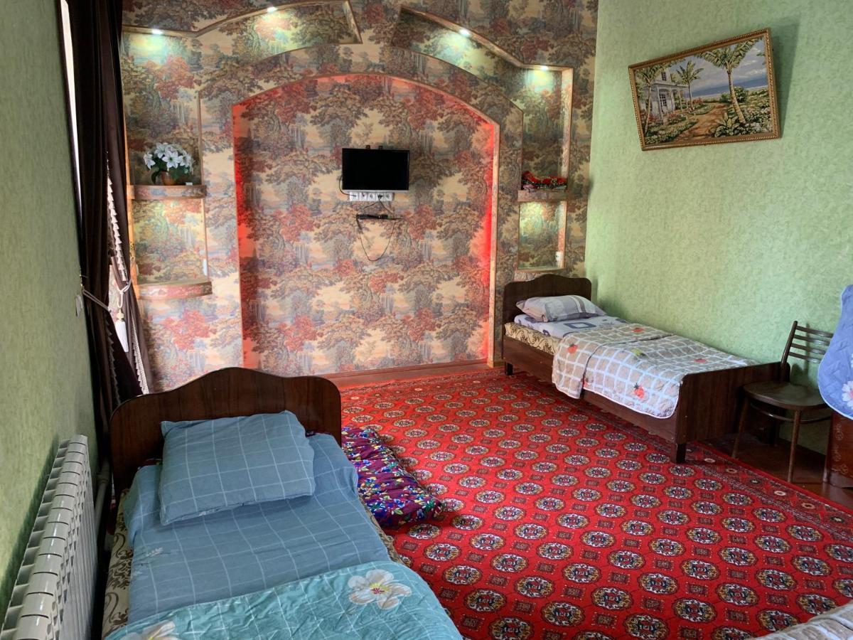 Muharram Homestay In The Neighborhood Of The Registan Square, 家族 ゲストハウス Semerkant Dış mekan fotoğraf