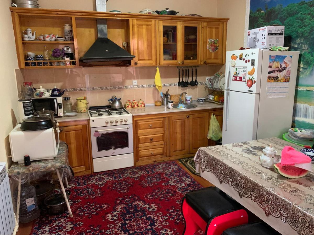 Muharram Homestay In The Neighborhood Of The Registan Square, 家族 ゲストハウス Semerkant Dış mekan fotoğraf