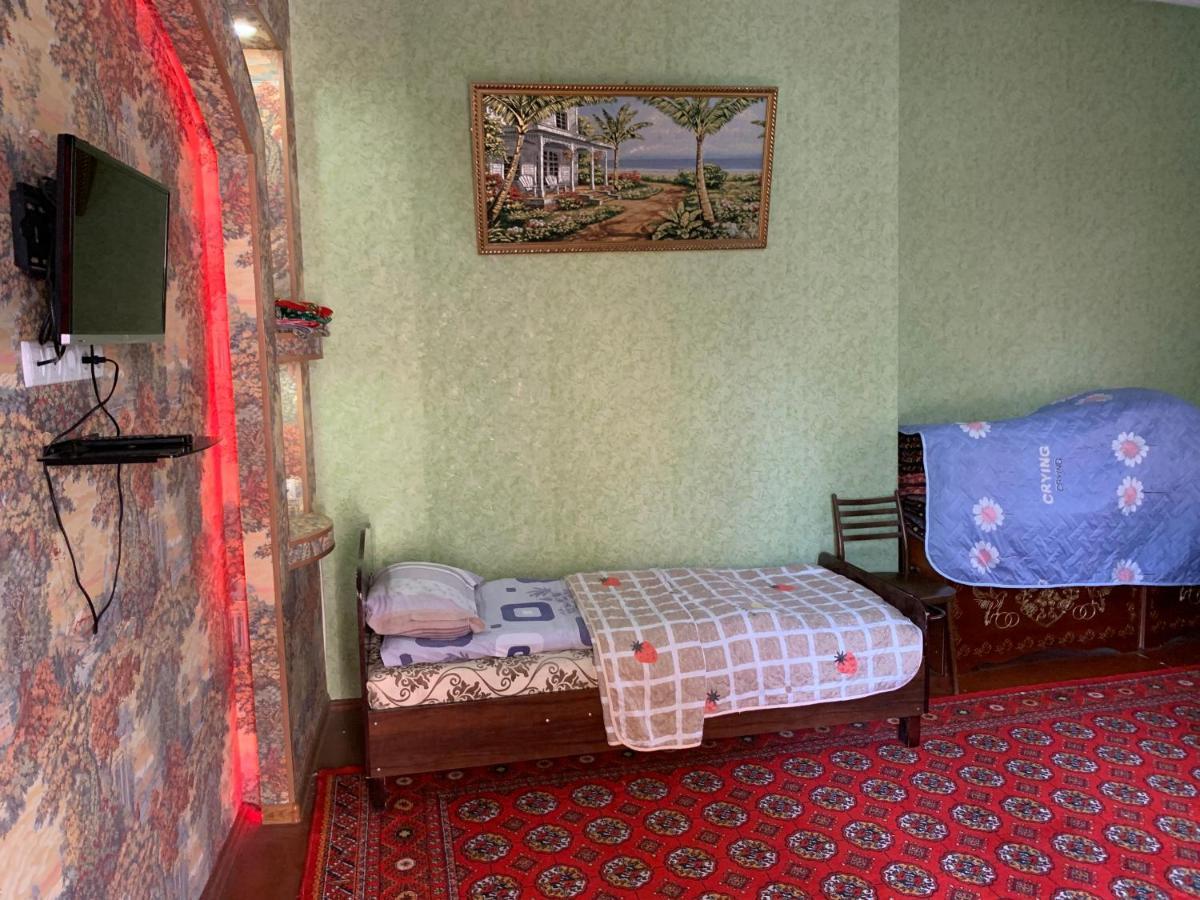 Muharram Homestay In The Neighborhood Of The Registan Square, 家族 ゲストハウス Semerkant Dış mekan fotoğraf