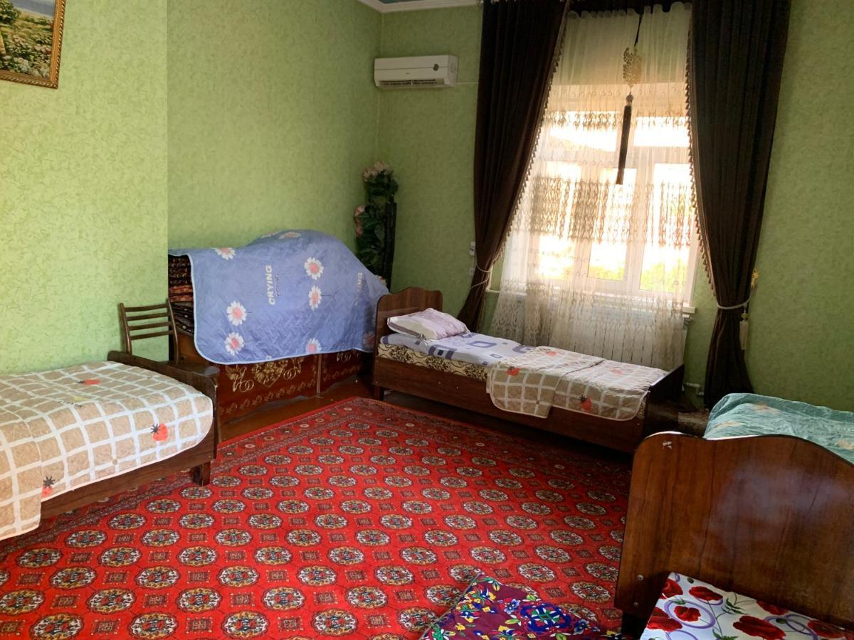 Muharram Homestay In The Neighborhood Of The Registan Square, 家族 ゲストハウス Semerkant Dış mekan fotoğraf