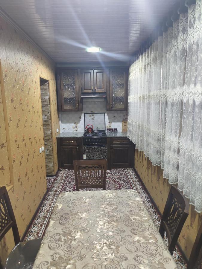 Muharram Homestay In The Neighborhood Of The Registan Square, 家族 ゲストハウス Semerkant Dış mekan fotoğraf