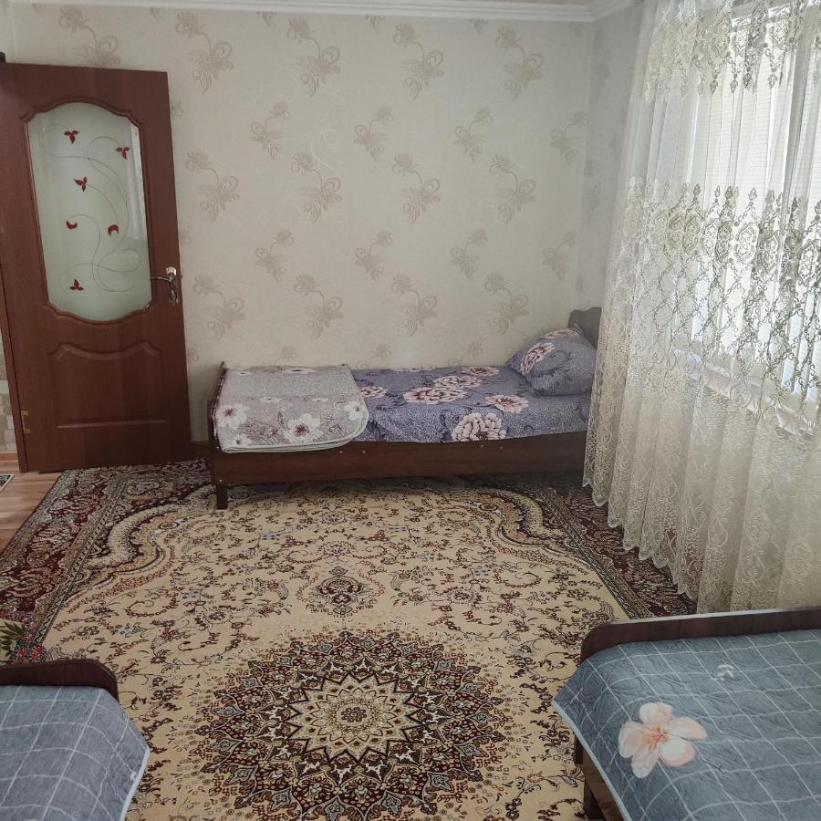 Muharram Homestay In The Neighborhood Of The Registan Square, 家族 ゲストハウス Semerkant Dış mekan fotoğraf