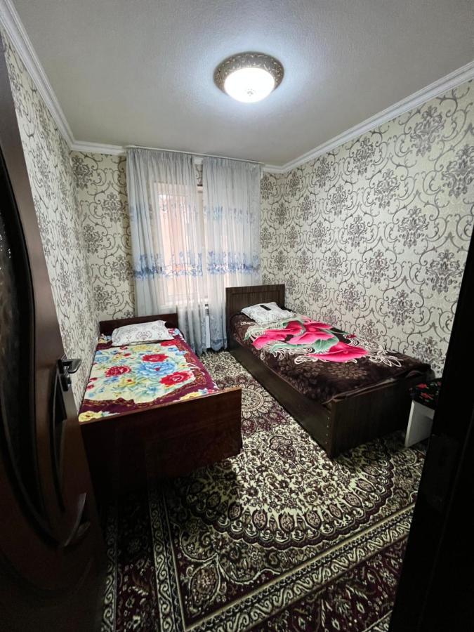 Muharram Homestay In The Neighborhood Of The Registan Square, 家族 ゲストハウス Semerkant Dış mekan fotoğraf