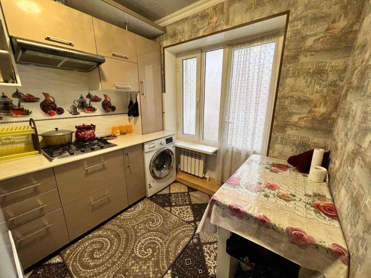 Muharram Homestay In The Neighborhood Of The Registan Square, 家族 ゲストハウス Semerkant Dış mekan fotoğraf